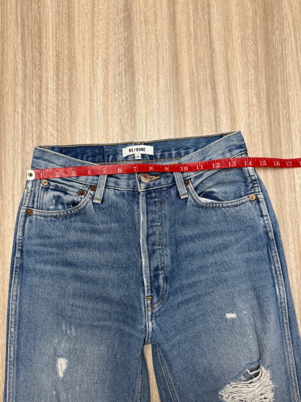 Re/Done 90’s High Rise Loose Jean Size Size 26 in Color Medium Destroyed - Picture 14 of 16